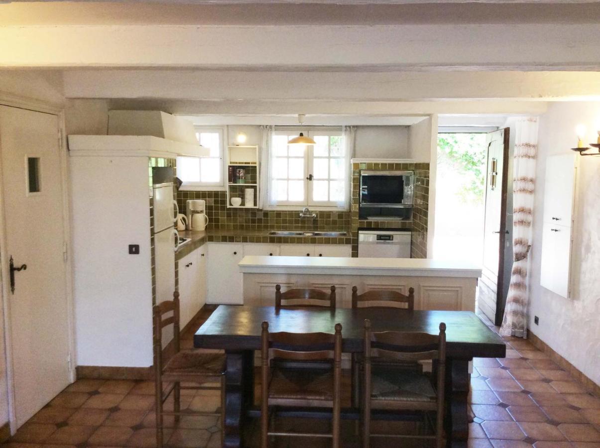 89 Le Grand Pin Appartement Sainte-Maxime Buitenkant foto