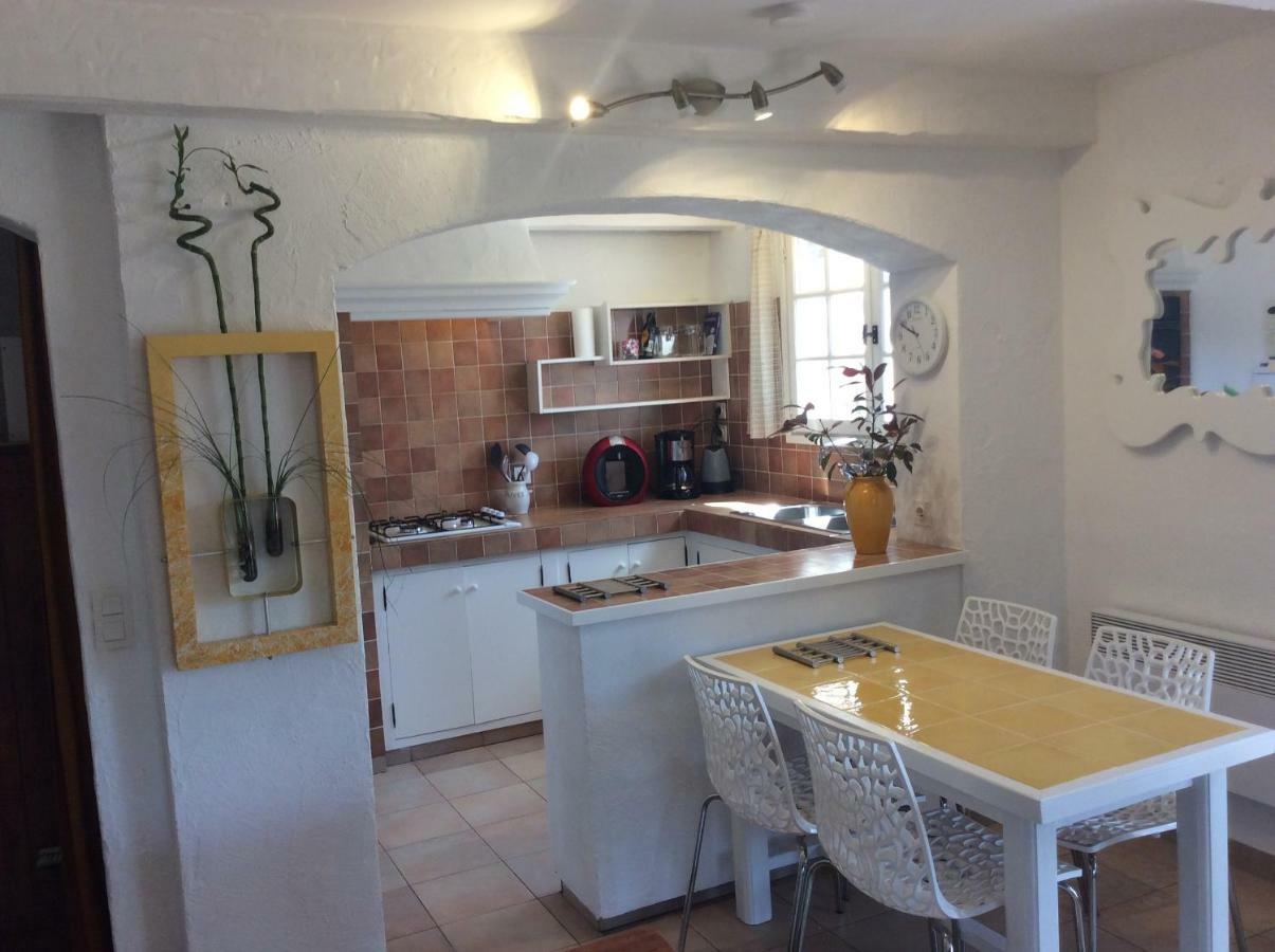 89 Le Grand Pin Appartement Sainte-Maxime Buitenkant foto