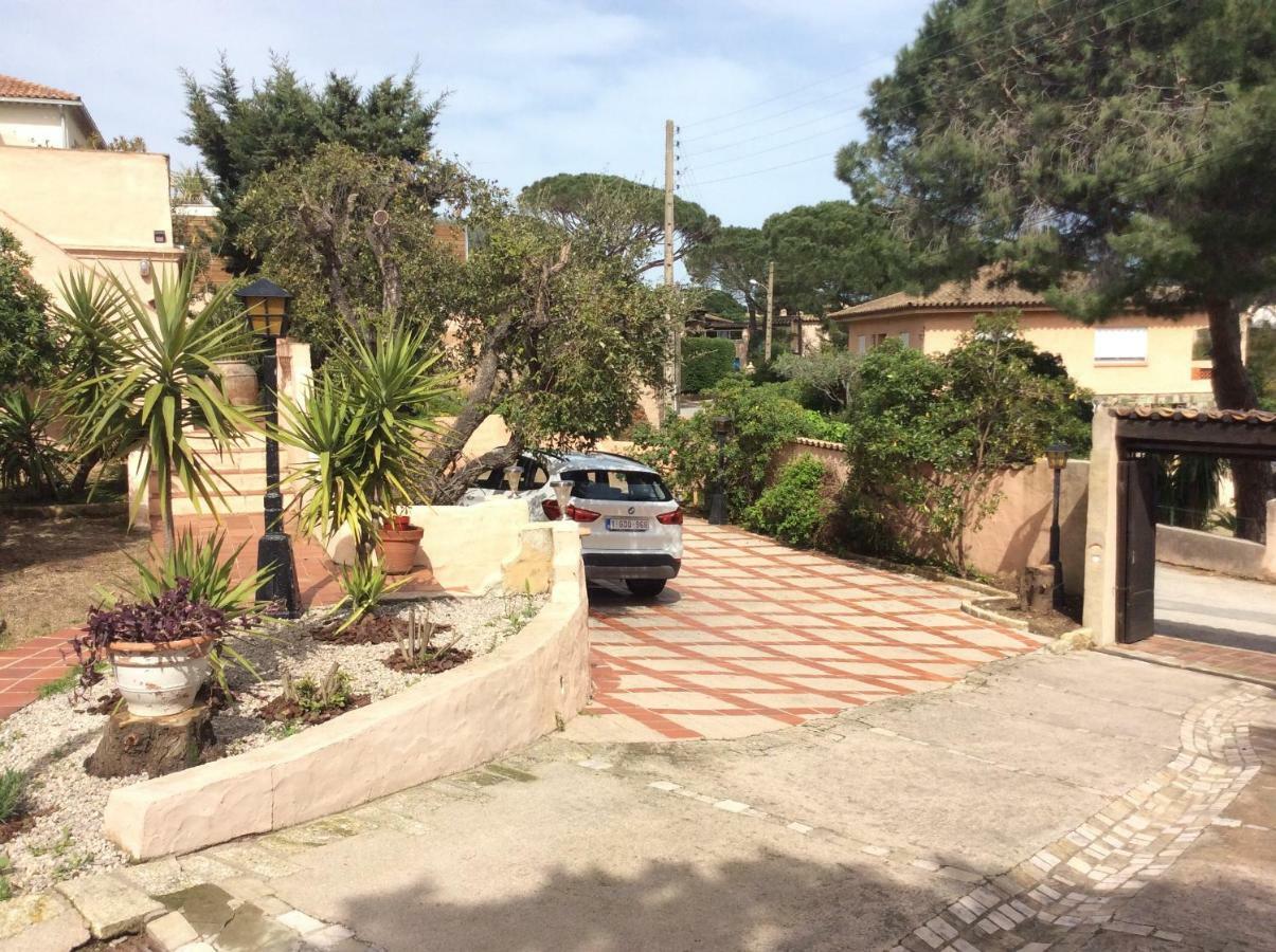 89 Le Grand Pin Appartement Sainte-Maxime Buitenkant foto